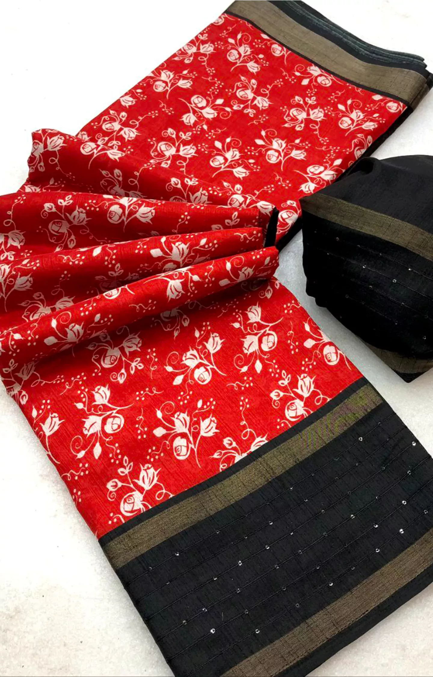 Gulab Red Soft Chanderi Lenin Black & Red Floral Printed Saree